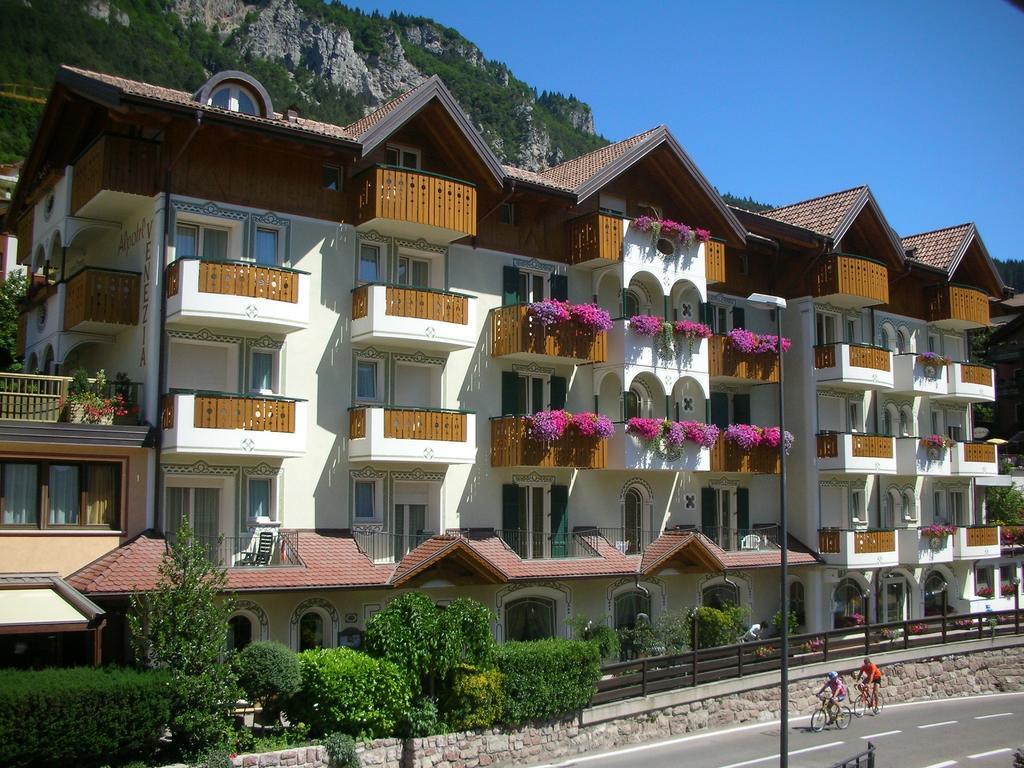 Alpotel Dolomiten Molveno Esterno foto