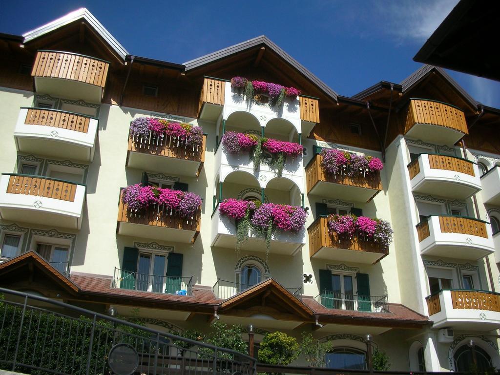 Alpotel Dolomiten Molveno Esterno foto
