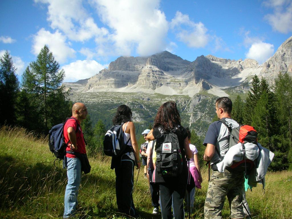 Alpotel Dolomiten Molveno Esterno foto