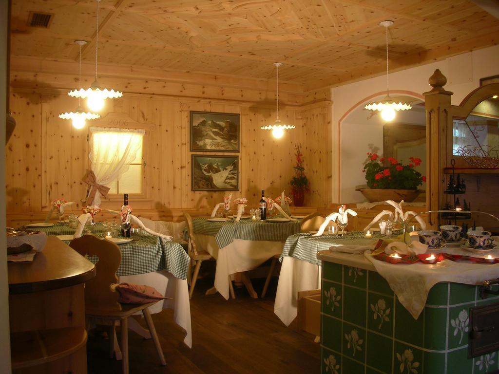 Alpotel Dolomiten Molveno Esterno foto